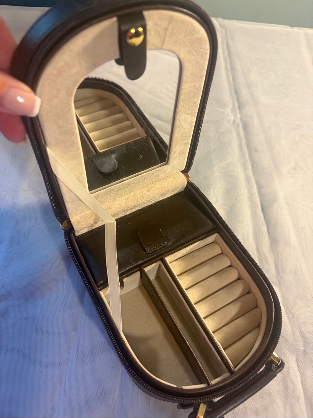 Travel Jewelry Case with Mirror - Unbranded